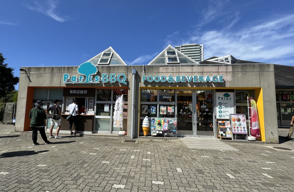 パークス木場ミドリアム店（右）